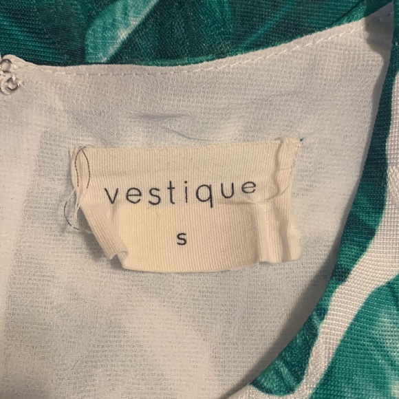 Vestique Small White with Green Foliage Dress - Picture 7 of 10